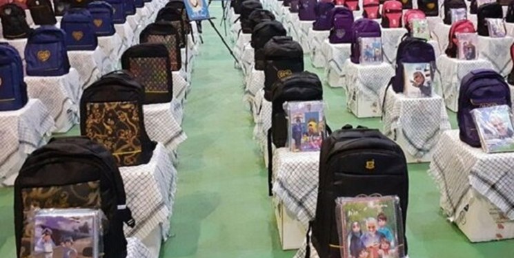 ۵۱۰ بسته تحصیلی میان دانش‌آموزان تحت حمایت مُنج توزیع شد
