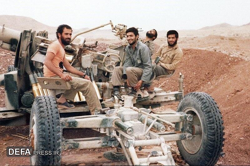 روایتی از آشنایی شهید رشید با پدر موشکی ایران؛ نقش طهرانیمقدم در راهاندازی توپخانه و یگان موشکی سپاه روایتی از آشنایی شهید رشید با پدر موشکی ایران؛ نقش طهرانیمقدم در راهاندازی توپخانه و یگان موشکی سپاه