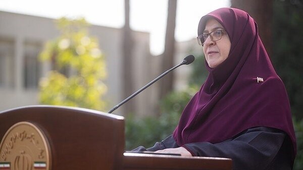 زنان موتورسوار گواهینامه می گیرند/ توضیحات سخنگوی دولت درباره رسمی شدن شرایط آموزش موتورسواری به بانوان و شرط گذاری ایمنی برای موتورسواری زنان زنان موتورسوار گواهینامه می گیرند/ توضیحات سخنگوی دولت درباره رسمی شدن شرایط آموزش موتورسواری به بانوان و شرط گذاری ایمنی برای موتورسواری زنان