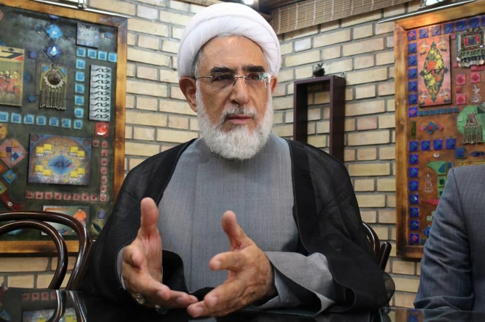 تحلیل منتجب‌نیا از فعالیت تندروها؛ مارهایی را در آستین خود پرورش دادیم که تبدیل به افعی شدند