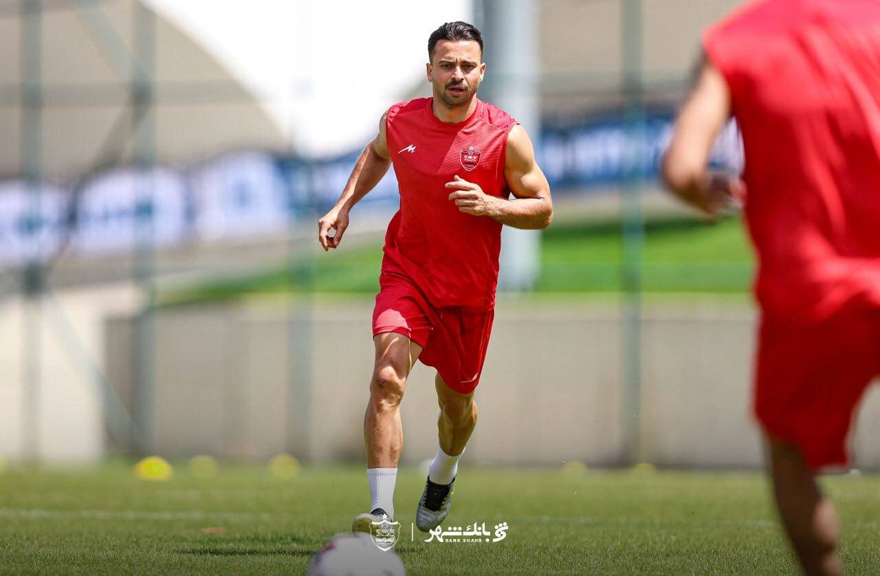 سروش رفیعی پاسخ نامه پرسپولیس را نداد!