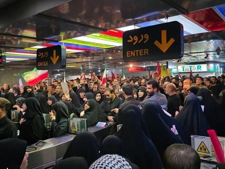 رکوردی تاریخی طی ۳ روز برگزاری مراسم بدرقه رهبر شهید در تهران رکوردی تاریخی طی ۳ روز برگزاری مراسم بدرقه رهبر شهید در تهران